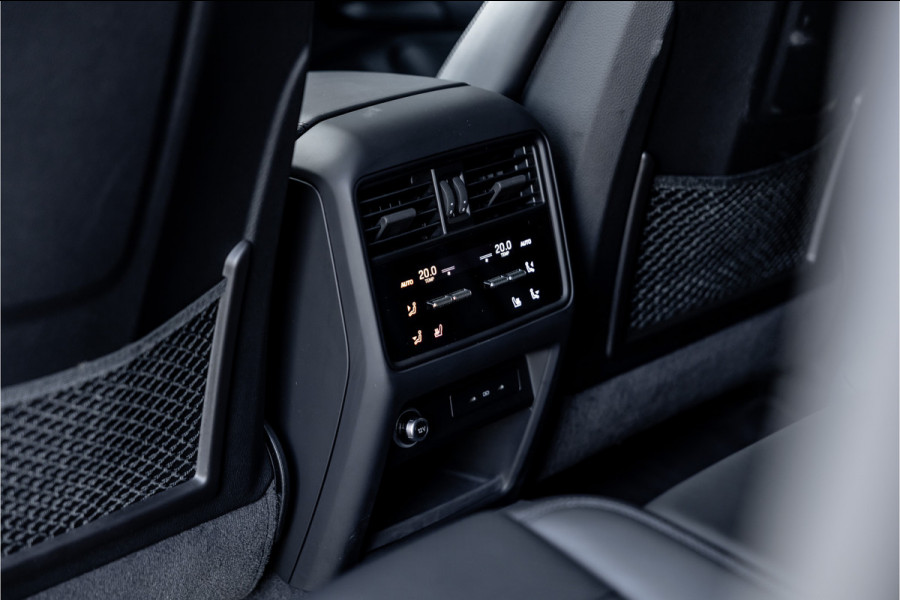 Porsche Cayenne Coupé 3.0 S E-Hybrid - Origineel NL | Panorama | Passenger Display | Achterasbesturing | Stoelkoeling