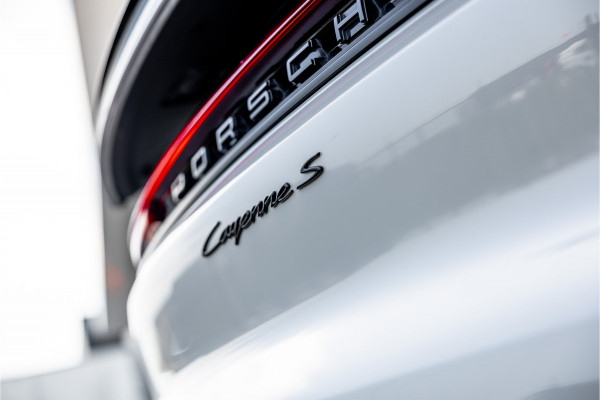 Porsche Cayenne Coupé 3.0 S E-Hybrid - Origineel NL | Panorama | Passenger Display | Achterasbesturing | Stoelkoeling