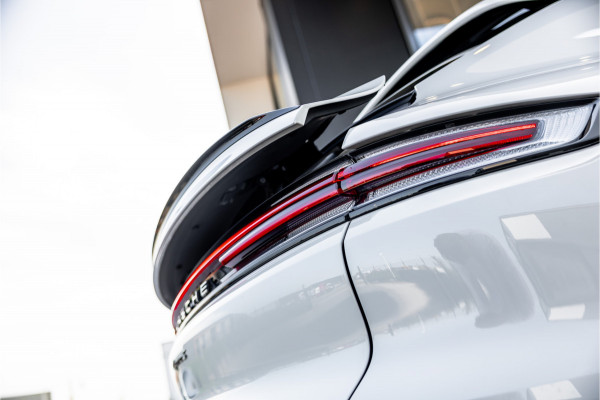 Porsche Cayenne Coupé 3.0 S E-Hybrid - Origineel NL | Panorama | Passenger Display | Achterasbesturing | Stoelkoeling