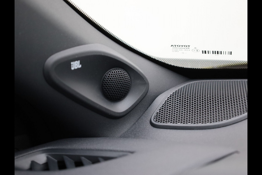 Toyota Yaris Cross 1.5 Hybrid Adventure | Elk. A-klep | JBL | Head Up | All-season Banden | Prijs Rijklaar!!