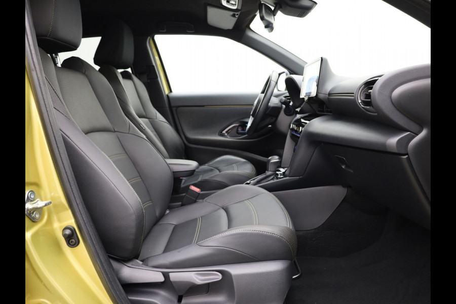 Toyota Yaris Cross 1.5 Hybrid Adventure | Elk. A-klep | JBL | Head Up | All-season Banden | Prijs Rijklaar!!