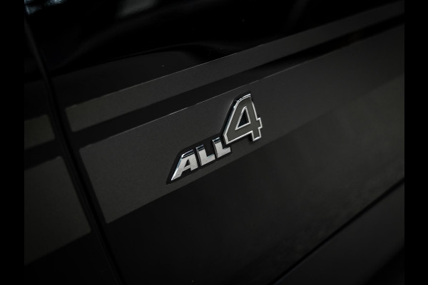 MINI Clubman 2.0 JCW ALL4 John Cooper Works | JCW | Rood dak | Sportstoelen | Stoelverwarming | Head-Up |