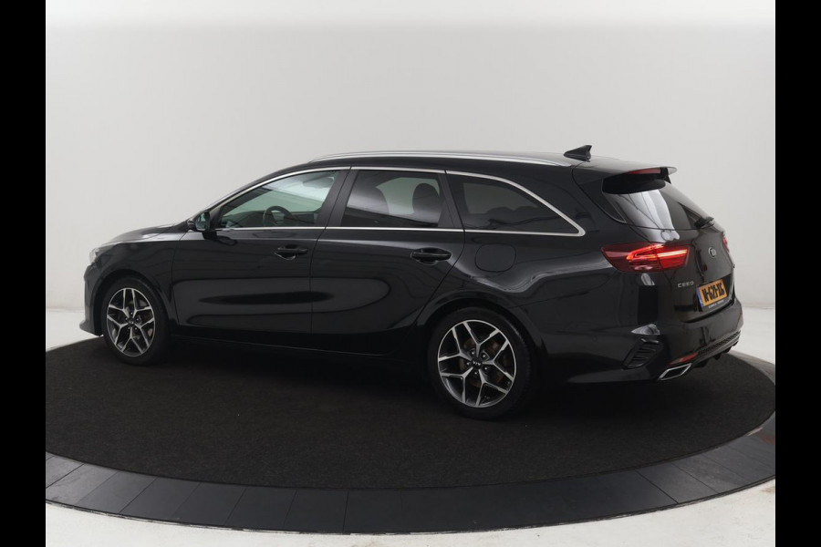 Kia Ceed Sportswagon 1.5 T-GDi GT-Line Business Edition | Leder/ alcantara | Stuur/stoel verwarming | Carplay | Camera | Park assist | Climate control | Trekhaak