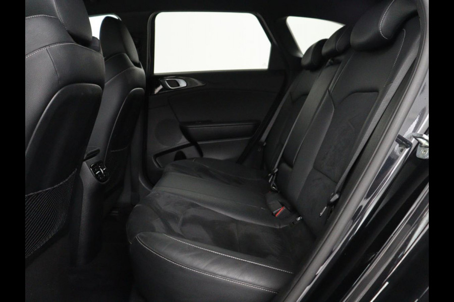 Kia Ceed Sportswagon 1.5 T-GDi GT-Line Business Edition | Leder/ alcantara | Stuur/stoel verwarming | Carplay | Camera | Park assist | Climate control | Trekhaak
