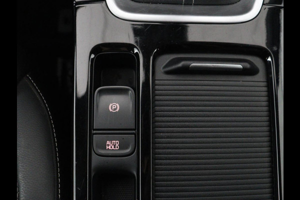Kia Ceed Sportswagon 1.5 T-GDi GT-Line Business Edition | Leder/ alcantara | Stuur/stoel verwarming | Carplay | Camera | Park assist | Climate control | Trekhaak