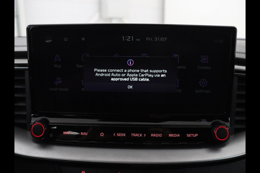 Kia Ceed Sportswagon 1.5 T-GDi GT-Line Business Edition | Leder/ alcantara | Stuur/stoel verwarming | Carplay | Camera | Park assist | Climate control | Trekhaak