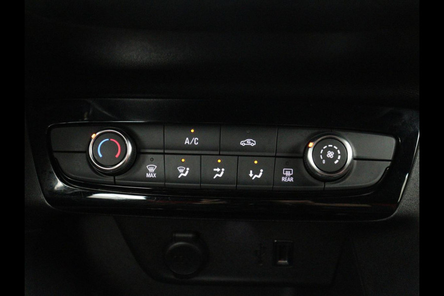Opel Corsa 1.2 GS Line | Half leder | Cruise control | Carplay | Camera | Park assist | Virtueel dashboard | Lichtmetaal 16"