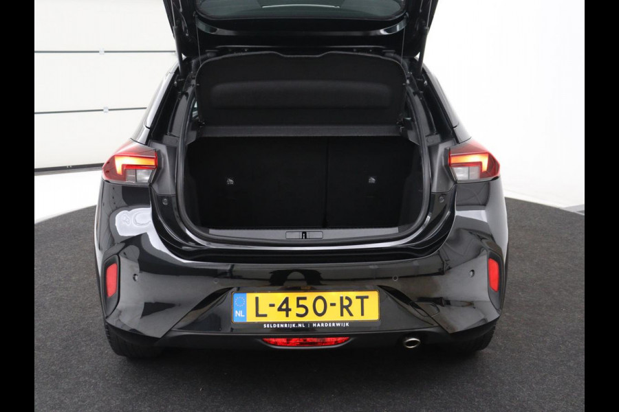 Opel Corsa 1.2 GS Line | Half leder | Cruise control | Carplay | Camera | Park assist | Virtueel dashboard | Lichtmetaal 16"