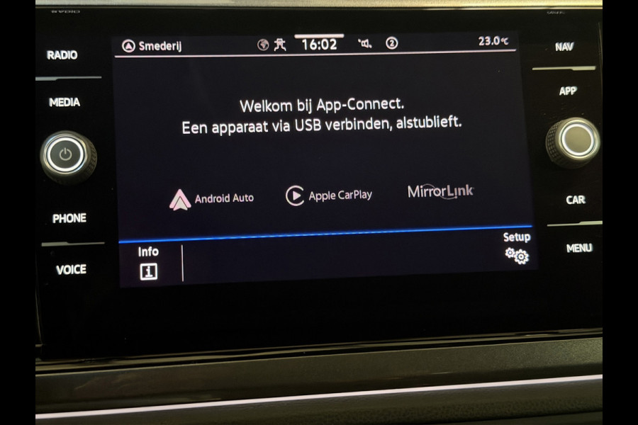 Volkswagen Taigo 1.0 TSI Style|IQ-Light|Stoelverwarming|ACC|Side Ass|Carplay