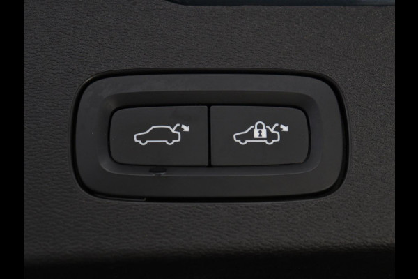 Volvo V60 2.0 T6 Recharge AWD Inscription | SOH 97.5% | Trekhaak | Panoramadak | Leder | Stoelventilatie | Stuur/stoel verwarming | Harman/Kardon | Adaptive cruise | 360 camera | Carplay | Memory |