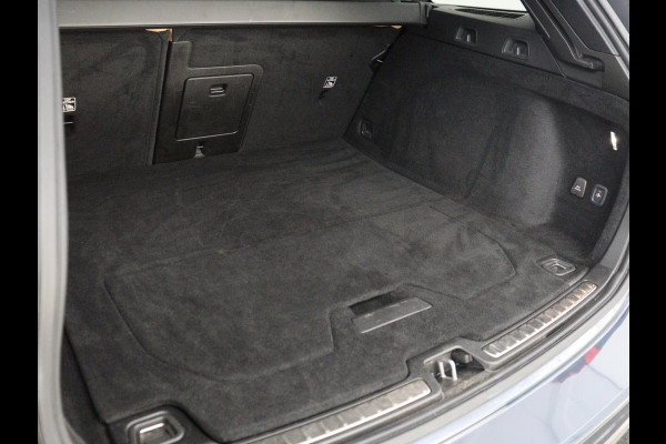 Volvo V60 2.0 T6 Recharge AWD Inscription | SOH 97.5% | Trekhaak | Panoramadak | Leder | Stoelventilatie | Stuur/stoel verwarming | Harman/Kardon | Adaptive cruise | 360 camera | Carplay | Memory |