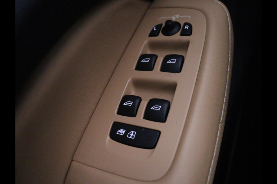 Volvo V60 2.0 T6 Recharge AWD Inscription | SOH 97.5% | Trekhaak | Panoramadak | Leder | Stoelventilatie | Stuur/stoel verwarming | Harman/Kardon | Adaptive cruise | 360 camera | Carplay | Memory |