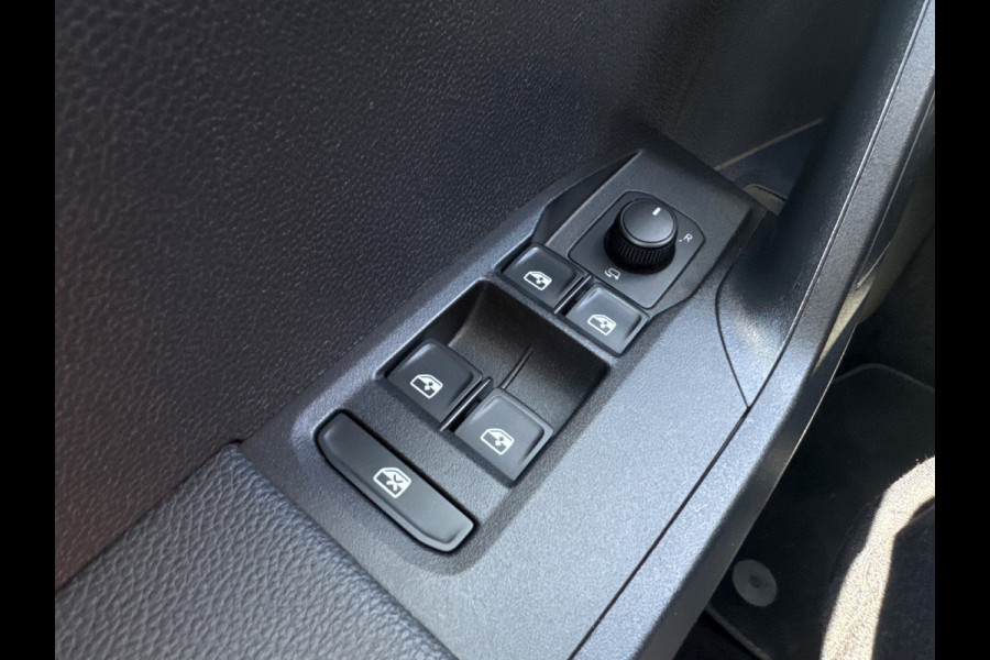 Seat Arona TSI 115PK DSG MOVE! NAVI/CARPLAY/PDC