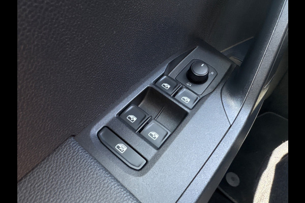 Seat Arona TSI 115PK DSG MOVE! NAVI/CARPLAY/PDC