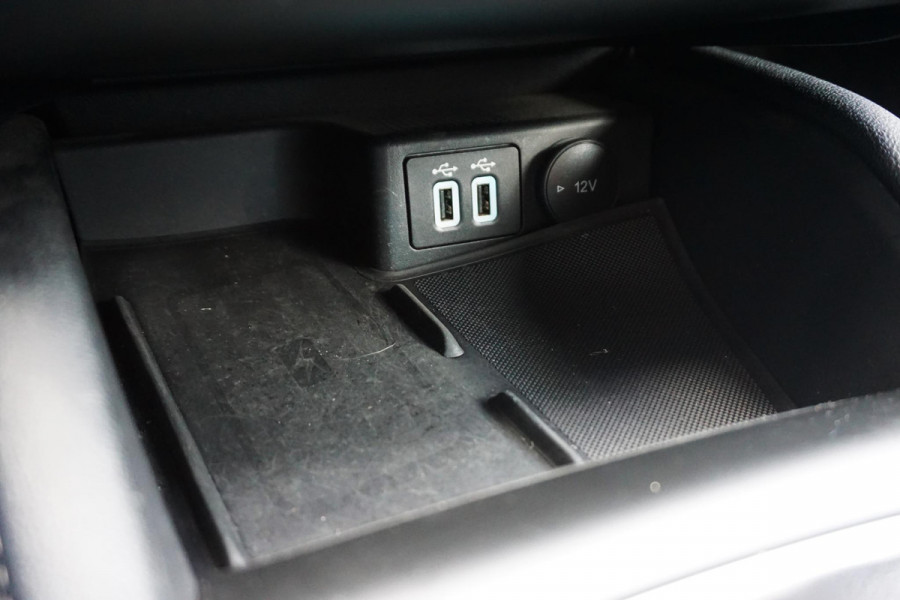 Ford FOCUS Wagon 1.0 EcoB.125PKHybrid Titanium X Business/Trekhaak/ Dealeronderhouden.