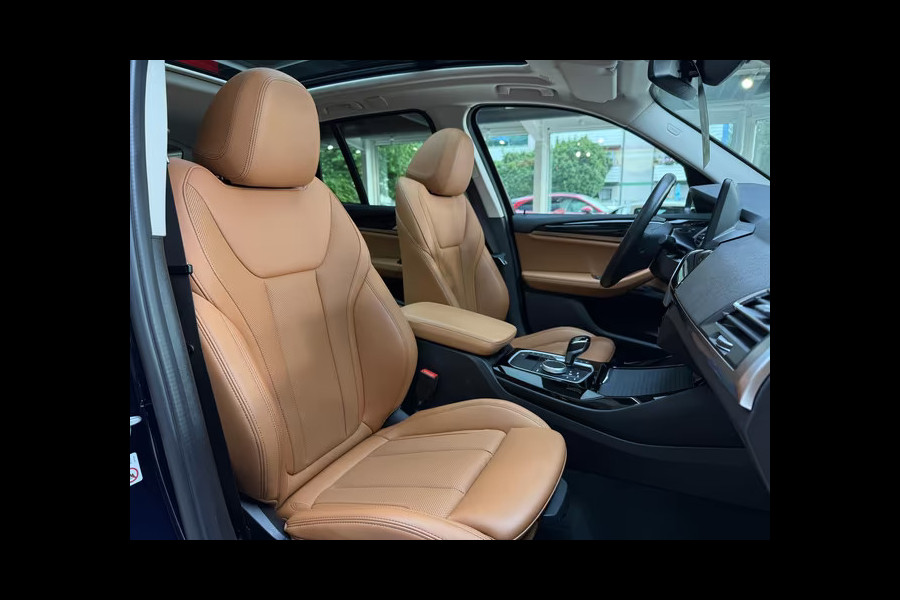 BMW X3 xDrive30e ** LASER, COGNAC LEDER, PANO, MEMORY, HuD, VERST. A-BANK, 20-inch LMV ** 1e eig - UNFALLFREI ** ** INFORMEER OOK NAAR ONZE AANTREKKELIJKE FINANCIAL-LEASE TARIEVEN **