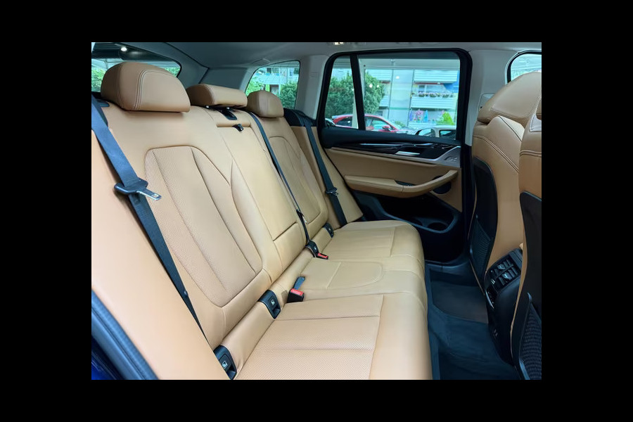 BMW X3 xDrive30e ** LASER, COGNAC LEDER, PANO, MEMORY, HuD, VERST. A-BANK, 20-inch LMV ** 1e eig - UNFALLFREI ** ** INFORMEER OOK NAAR ONZE AANTREKKELIJKE FINANCIAL-LEASE TARIEVEN **