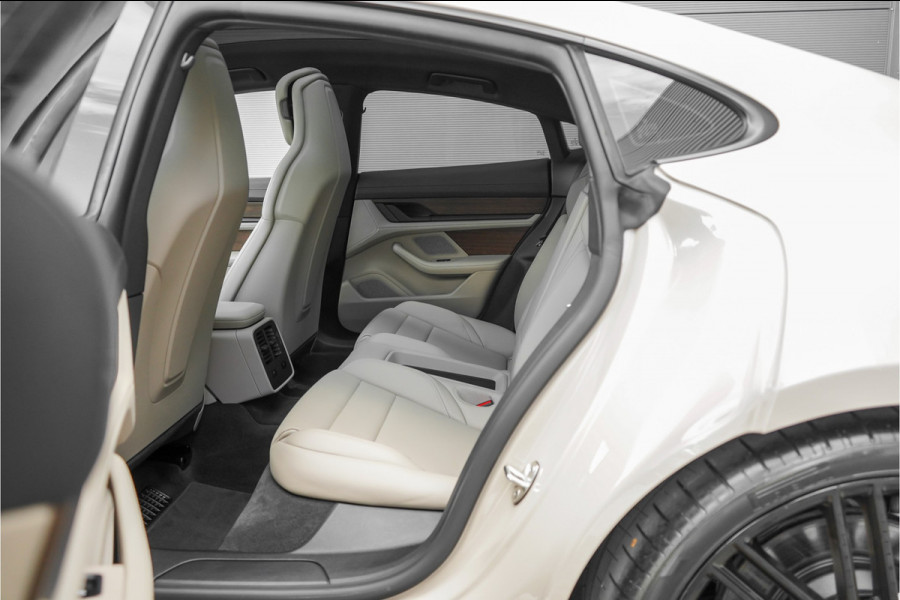Porsche Taycan 79 kWh Pano Luchtvering 360° 13.000 KM 1e Eig 21"