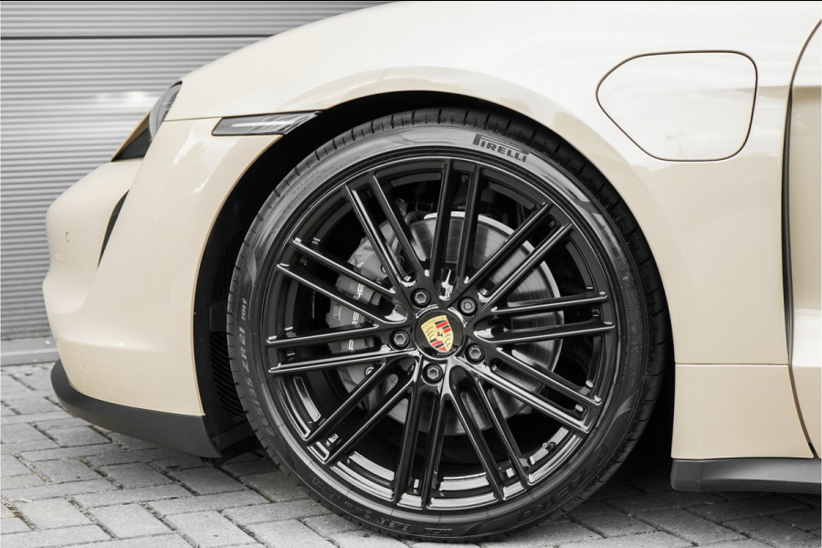 Porsche Taycan 79 kWh Pano Luchtvering 360° 13.000 KM 1e Eig 21"