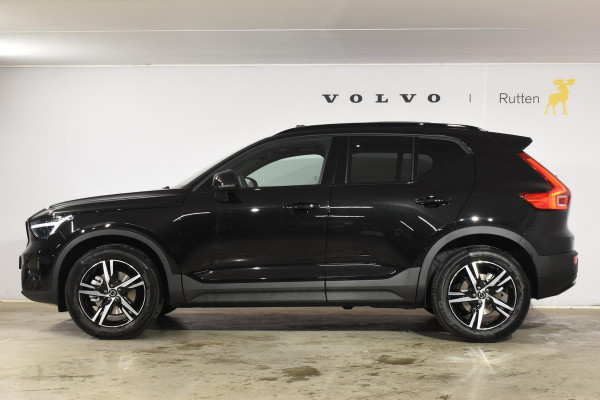 Volvo XC40 B4 211PK Automaat Plus Dark / Lounge Pakket / Extra getint glas / Panoramadak / Elektrische stoelen met geheugen / Harman Kardon / Stoel- en stuurverwarming / Microtech/Nubuck bekleding