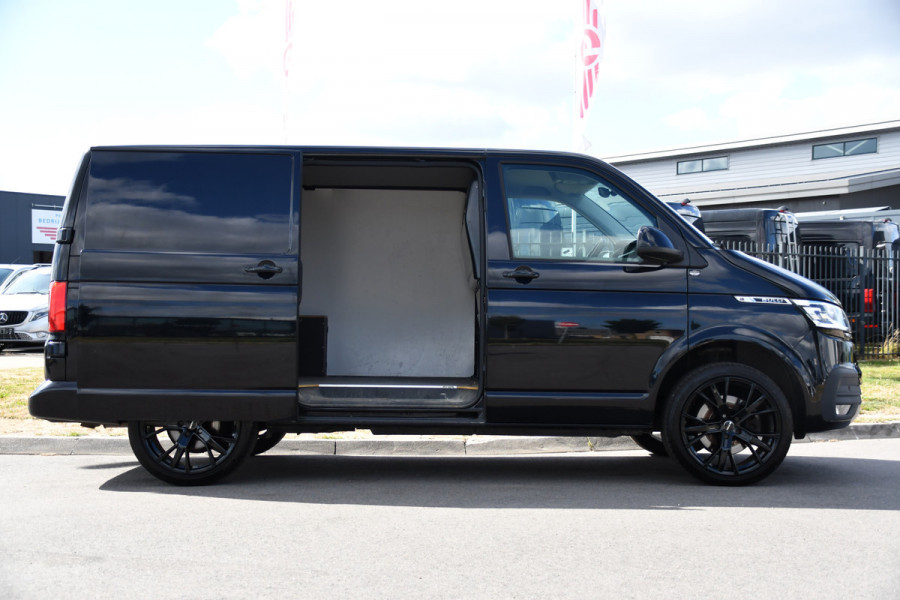 Volkswagen Transporter 2.0 TDI L1H1 30 Bulli Virtual, Adaptieve Cruise, Camera, Carplay, LED, Automaat, Sensoren, multimedia, Uniek!