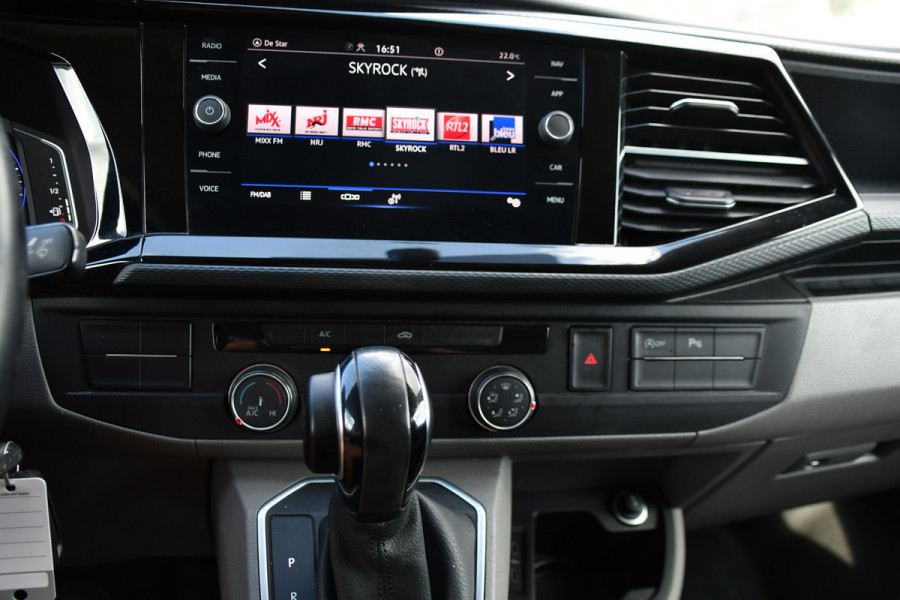 Volkswagen Transporter 2.0 TDI L1H1 30 Bulli Virtual, Adaptieve Cruise, Camera, Carplay, LED, Automaat, Sensoren, multimedia, Uniek!