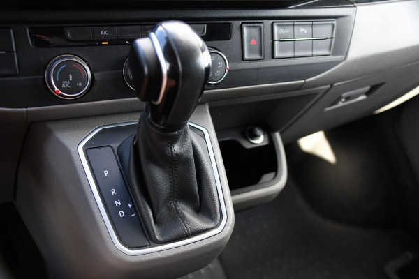 Volkswagen Transporter 2.0 TDI L1H1 30 Bulli Virtual, Adaptieve Cruise, Camera, Carplay, LED, Automaat, Sensoren, multimedia, Uniek!