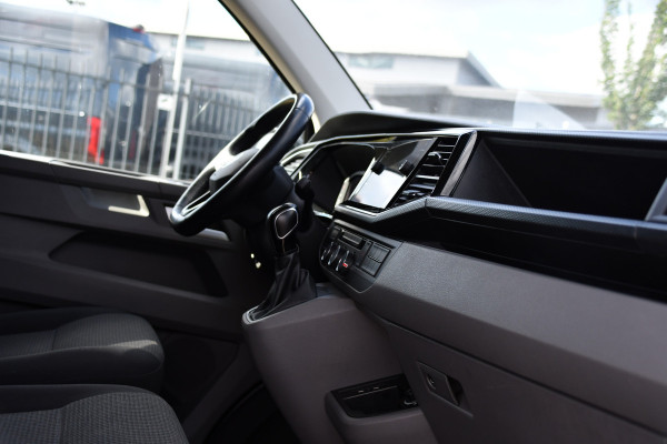 Volkswagen Transporter 2.0 TDI L1H1 30 Bulli Virtual, Adaptieve Cruise, Camera, Carplay, LED, Automaat, Sensoren, multimedia, Uniek!