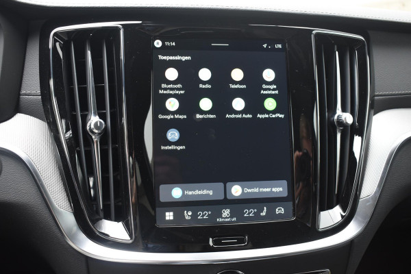Volvo V60 T8 455PK Plug-in hybrid AWD Ultra Dark Performance Edition / Polestar Optimalisatie / Glossy black Logo's / 360 Camera / Harman Kardon audio / Head-up display / Panorama dak / 19" / Stoel- en stuurverwarming
