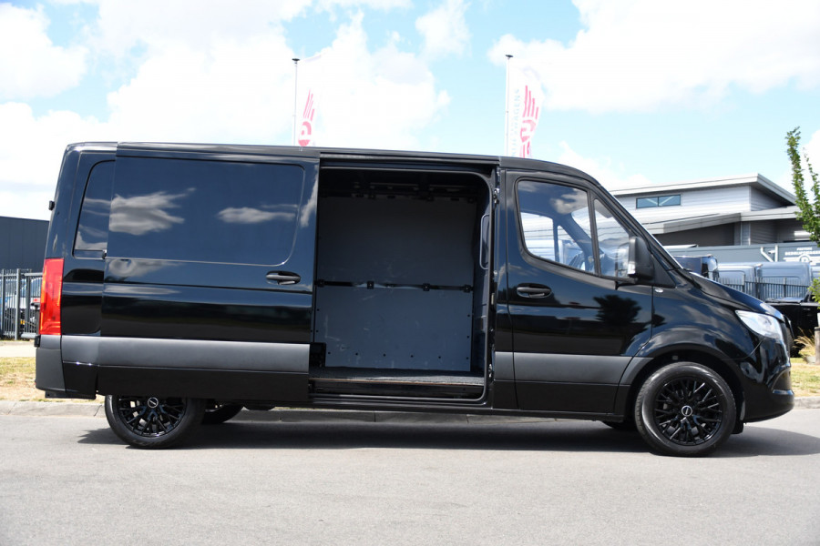 Mercedes-Benz Sprinter 314 2.2 CDI L2H1 Black Edition Camera, Cruise, Carplay, Multimedia, Airco, Trekhaak, 143pk, Automaat, Uniek!