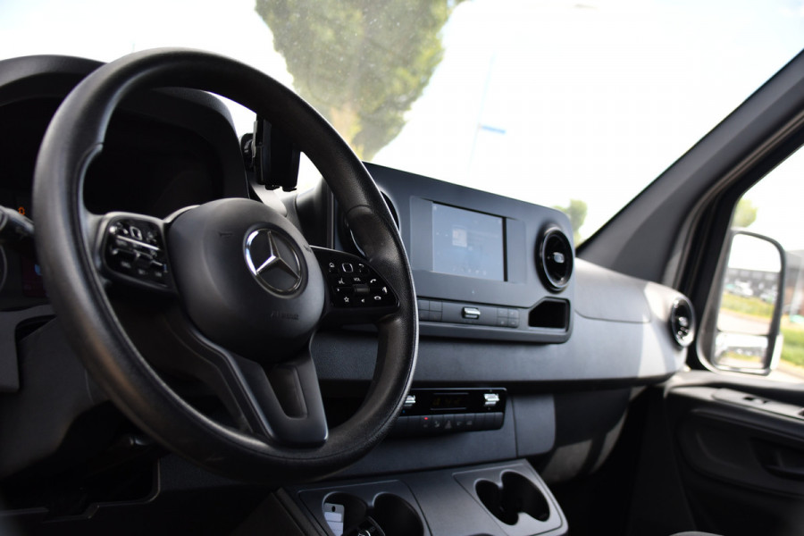Mercedes-Benz Sprinter 314 2.2 CDI L2H1 Black Edition Camera, Cruise, Carplay, Multimedia, Airco, Trekhaak, 143pk, Automaat, Uniek!