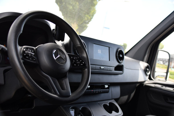 Mercedes-Benz Sprinter 314 2.2 CDI L2H1 Black Edition Camera, Cruise, Carplay, Multimedia, Airco, Trekhaak, 143pk, Automaat, Uniek!