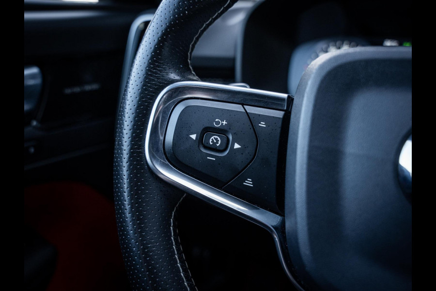 Volvo XC40 2.0 T5 AWD R-Design Intro Edition - Pano l H/Kardon l Memory l Camera