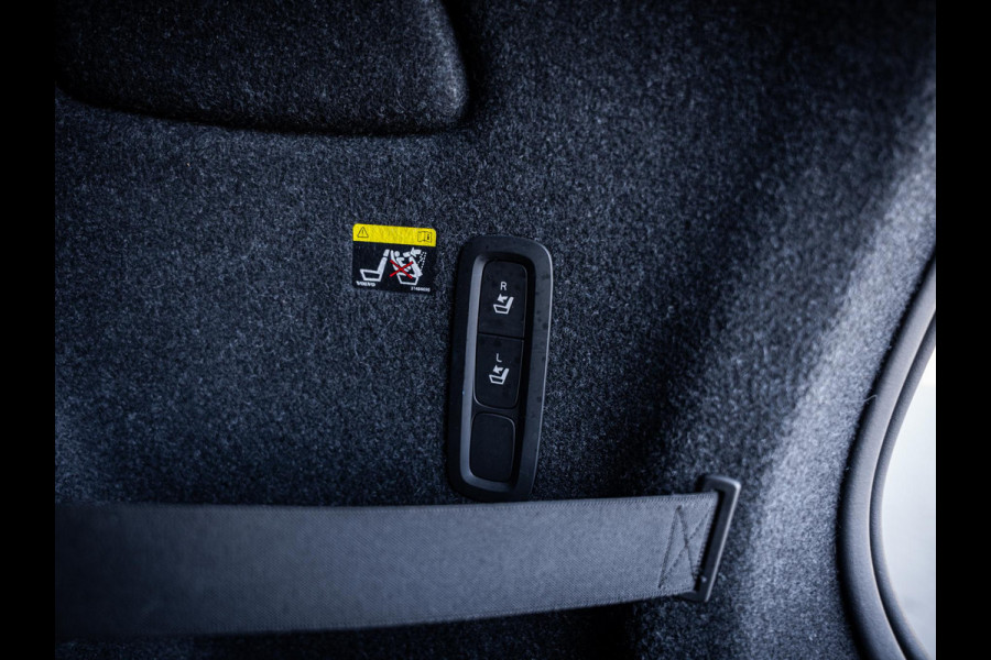 Volvo XC40 2.0 T5 AWD R-Design Intro Edition - Pano l H/Kardon l Memory l Camera