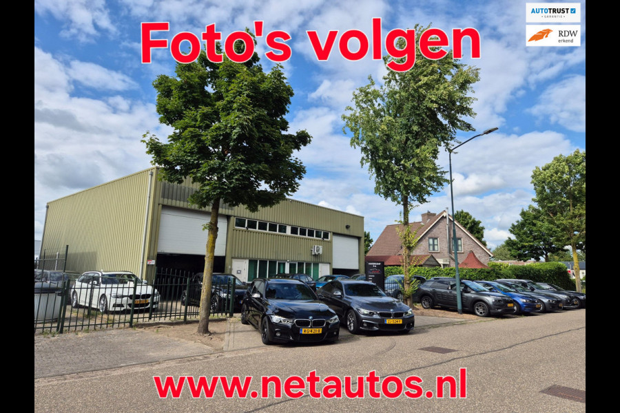 BMW 3 Serie Touring 320i X Drive Luxury Edition Apple CarPlay Trekhaak 320i xDrive Luxury Edition