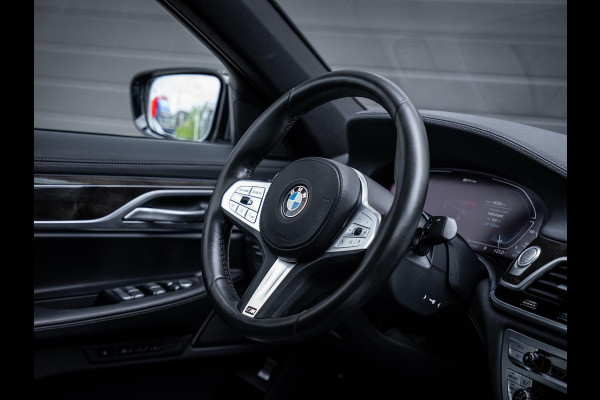 BMW 7 Serie 745e High Executive - M-Sport l Dravit Grau l Pano l HUD l Luchtvering