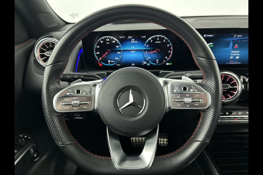 Mercedes-Benz Glb 180 AMG Line 7p. Pano | 360cam | Head-up | Night pakket