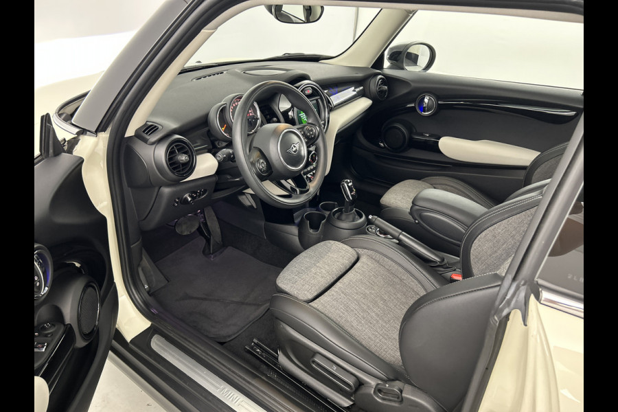 MINI Cooper 1.5 136 PK Aut. Heddon Street Ed. Pano-dak/Sportstoelen/Carplay