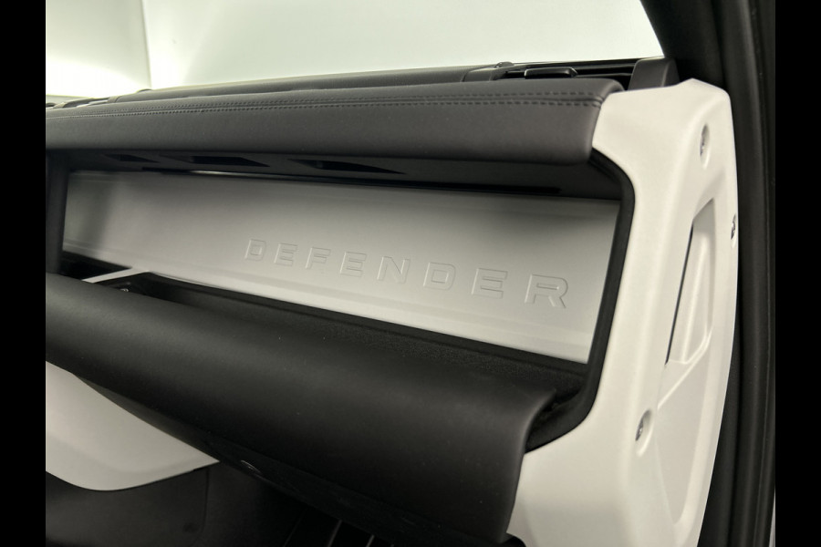 Land Rover Defender 3.0 D250 S Grijs Kenteken| 3-Pers | 3,5T-Trekhaak | 22'LMV | 360cam | stoelverwarm