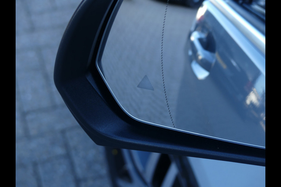 Mercedes-Benz V-Klasse 250d Lang AMG Dubbel Cabine LED/Leer/Elek deuren