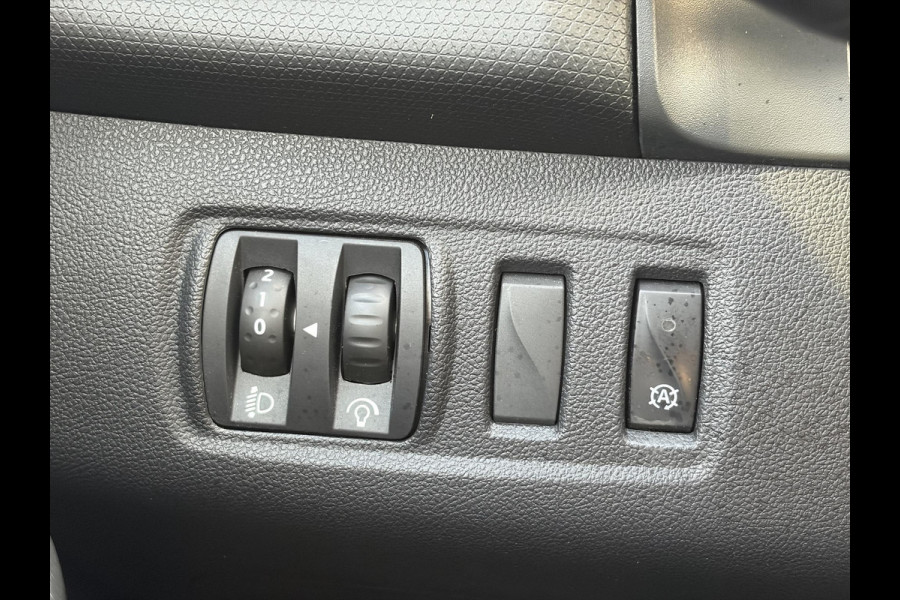 Renault Clio 1.2 TCe GT-Line Automaat l Navi l Keyless l Clima l Cruise l 120pk l 2e Eigenaar l N.A.P. l Pdc l Lmv l Apk tot 03-2027