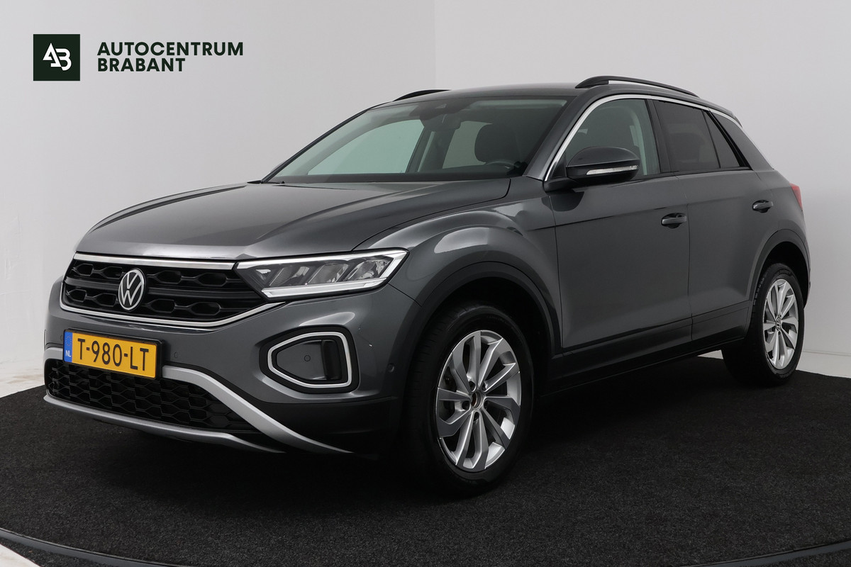Volkswagen T-Roc 1.0 TSI Life (NAVIGATIE, CAMERA, TREKHAAK, DIGITALE COCKPIT, ADAPTIEVE CRUISE, CARPLAY)