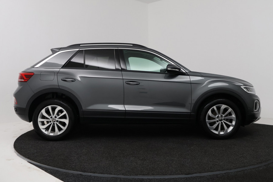 Volkswagen T-Roc 1.0 TSI Life (NAVIGATIE, CAMERA, TREKHAAK, DIGITALE COCKPIT, ADAPTIEVE CRUISE, CARPLAY)