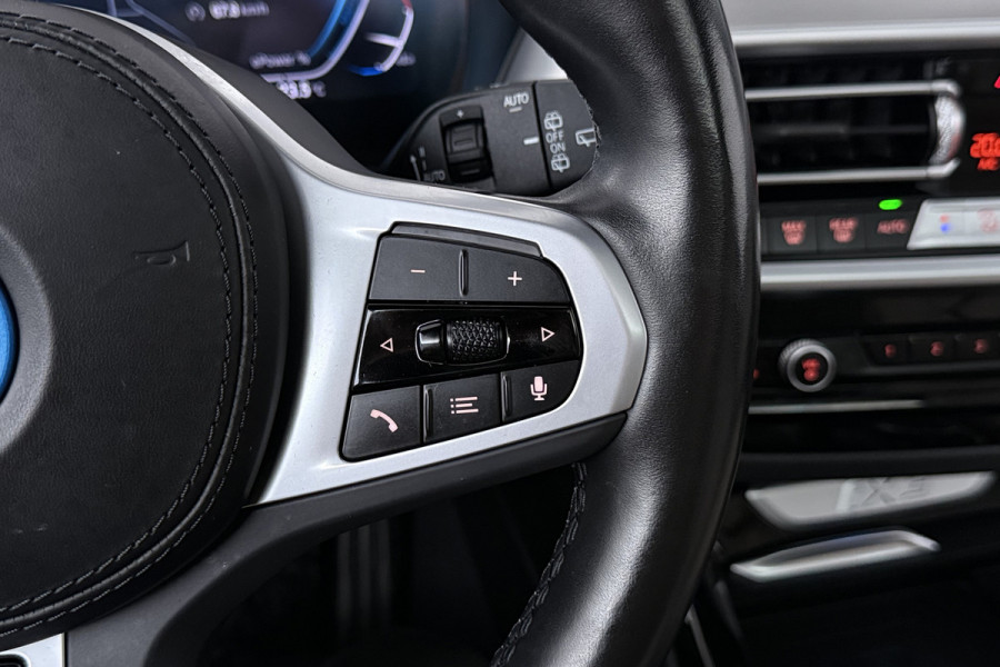 BMW iX3 High Executive 80 kWh (PANORAMADAK, 360 CAMERA, SFEERVERLICHTING, ADAPTIVE CRUISE, TREKHAAK WEGKLAPBAAR, AUTOPILOT)