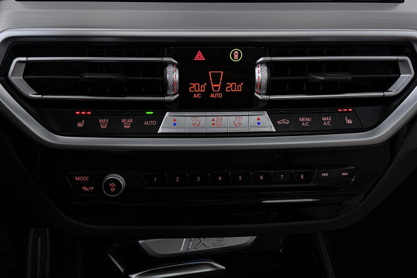 BMW iX3 High Executive 80 kWh (PANORAMADAK, 360 CAMERA, SFEERVERLICHTING, ADAPTIVE CRUISE, TREKHAAK WEGKLAPBAAR, AUTOPILOT)
