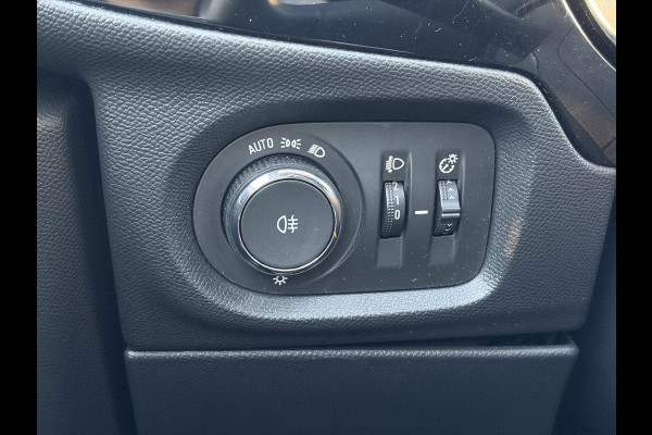 Opel Corsa 1.2 Edition 2e Eigenaar l Afn.Trekhaak l Carplay l Navi l Airco l Cruise l Rijstrooksensor l 6 Bak l Pdc l 102pk l N.A.P l Lm velgen l Apk tot 07-2028