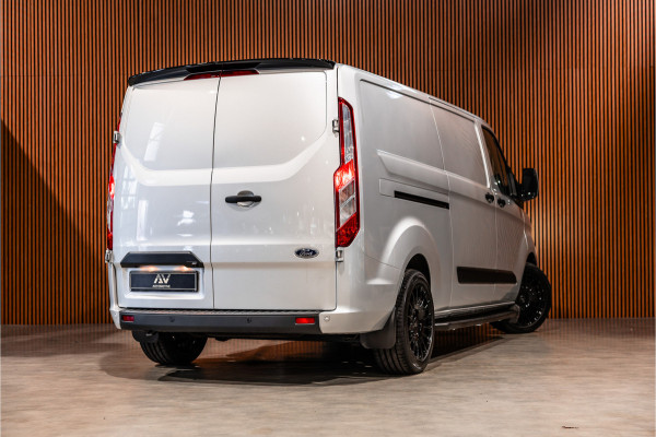 Ford Transit Custom 320 2.0 TDCI L2H1 Raptor Edition | Bi-Xenon | CarPlay | Navigatie | Camera | Stoelverwarming | Dodehoek detector | Lane Assist | DAB | 3-Zitter | Dealer onderhouden | Nieuwe APK
