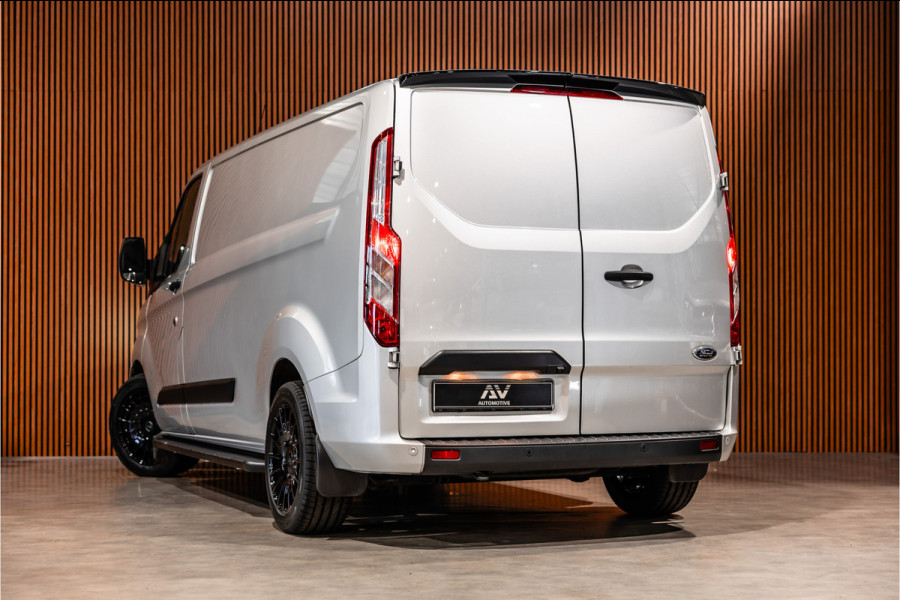 Ford Transit Custom 320 2.0 TDCI L2H1 Raptor Edition | Bi-Xenon | CarPlay | Navigatie | Camera | Stoelverwarming | Dodehoek detector | Lane Assist | DAB | 3-Zitter | Dealer onderhouden | Nieuwe APK