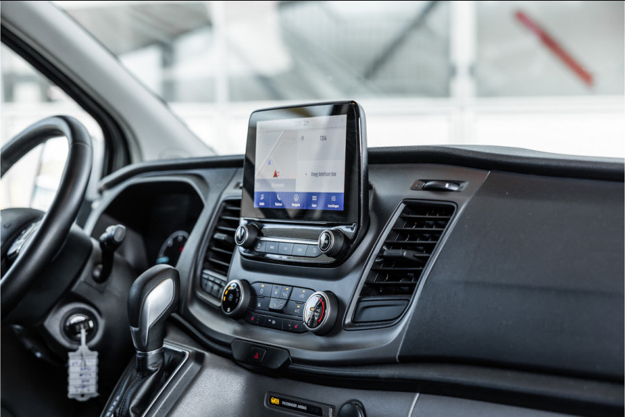 Ford Transit Custom 320 2.0 TDCI L2H1 Raptor Edition | Bi-Xenon | CarPlay | Navigatie | Camera | Stoelverwarming | Dodehoek detector | Lane Assist | DAB | 3-Zitter | Dealer onderhouden | Nieuwe APK