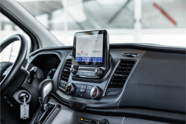 Ford Transit Custom 320 2.0 TDCI L2H1 Raptor Edition | Bi-Xenon | CarPlay | Navigatie | Camera | Stoelverwarming | Dodehoek detector | Lane Assist | DAB | 3-Zitter | Dealer onderhouden | Nieuwe APK